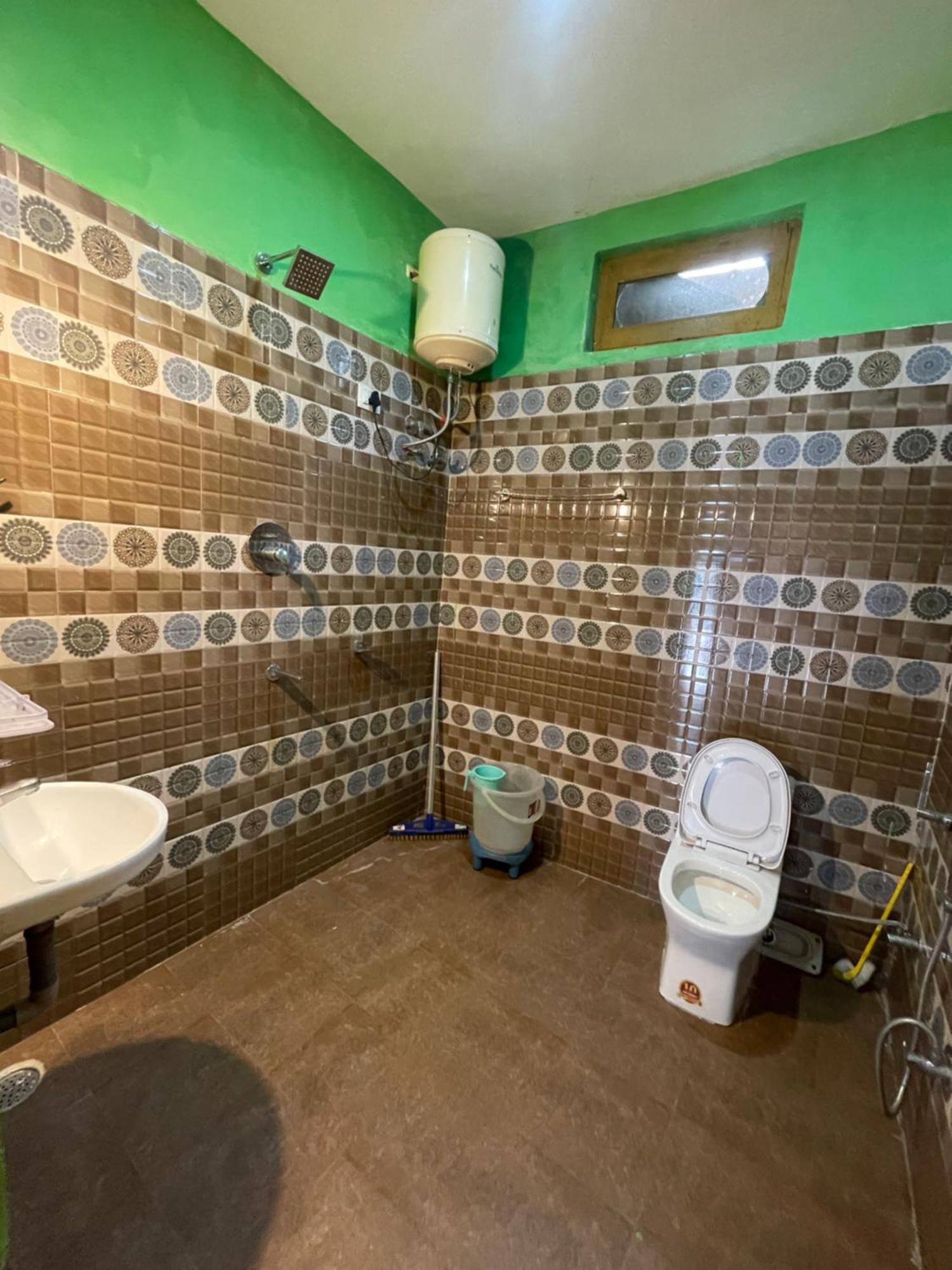 קאסול Chojh Inn Guest House מראה חיצוני תמונה