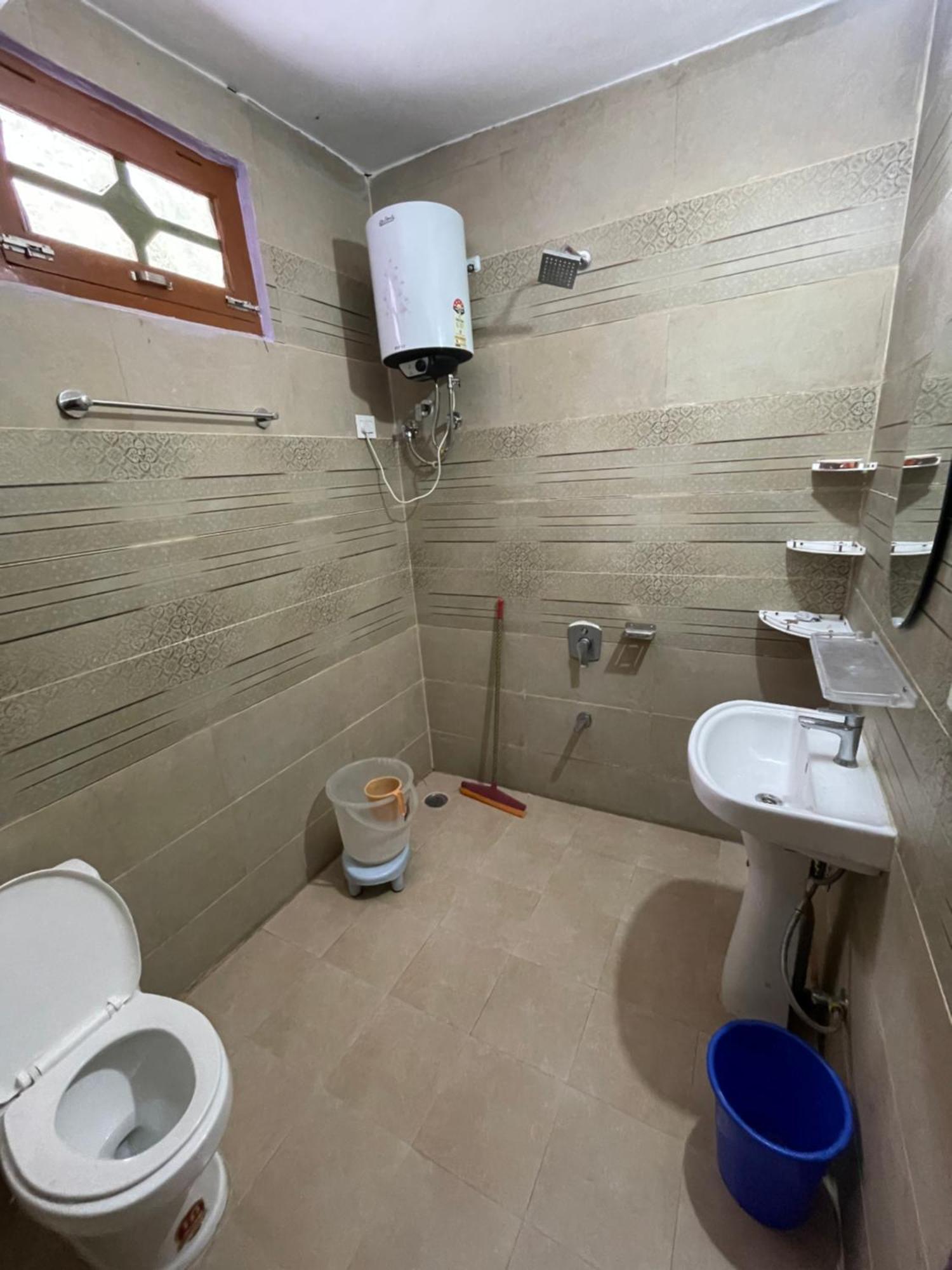 קאסול Chojh Inn Guest House מראה חיצוני תמונה