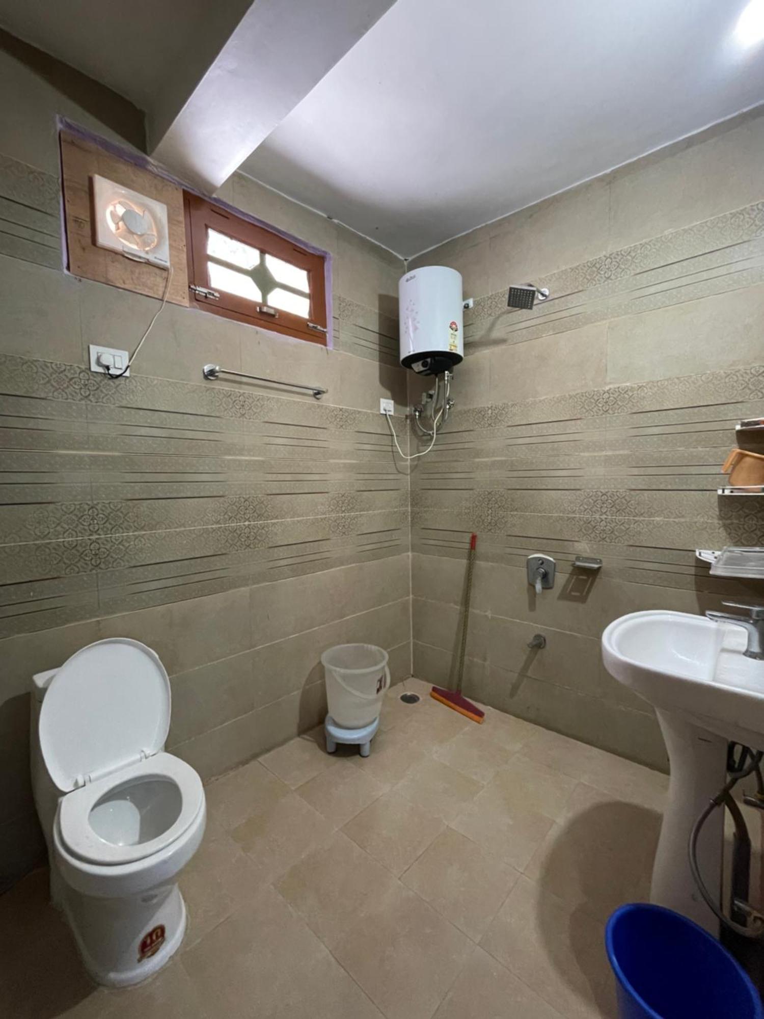 קאסול Chojh Inn Guest House מראה חיצוני תמונה