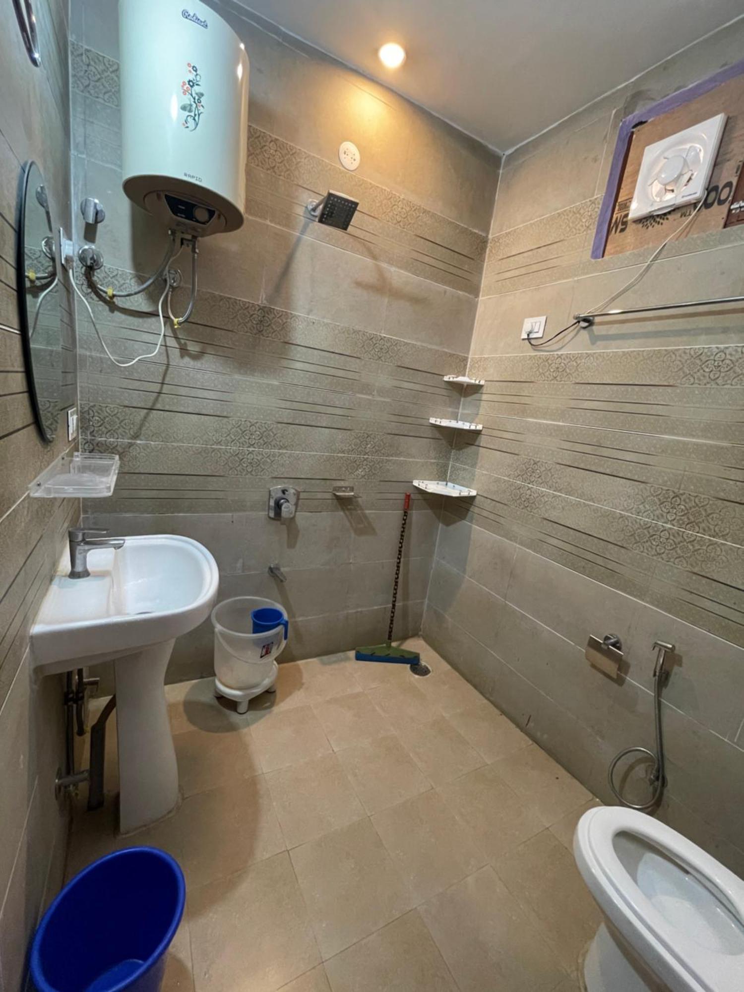 קאסול Chojh Inn Guest House מראה חיצוני תמונה